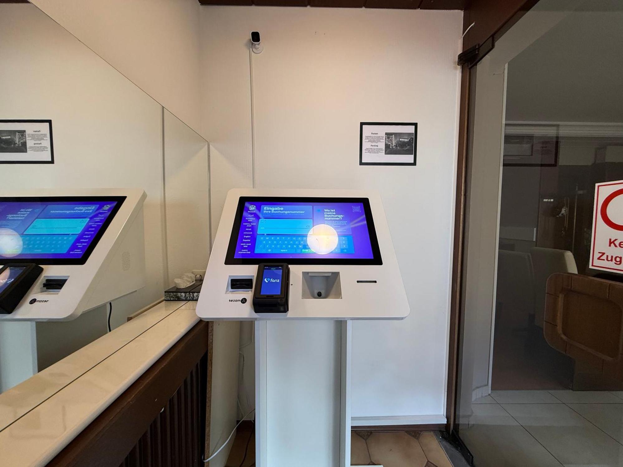 Hotel Hafner - Self Check-In Щутгарт Екстериор снимка
